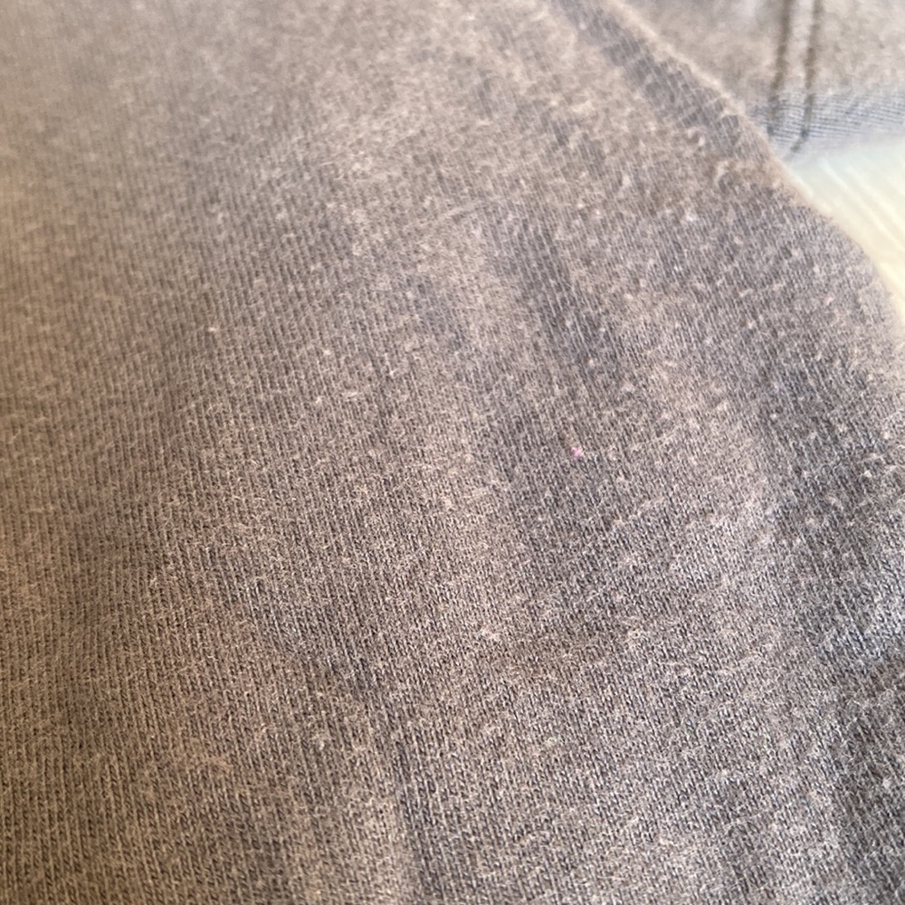Charges V-neck - Picture 9 of 10